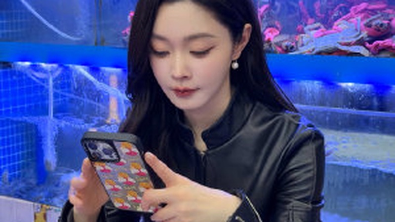 宋轶白敬亭微博之夜全程零互动，昔日情侣档凉透引唏嘘